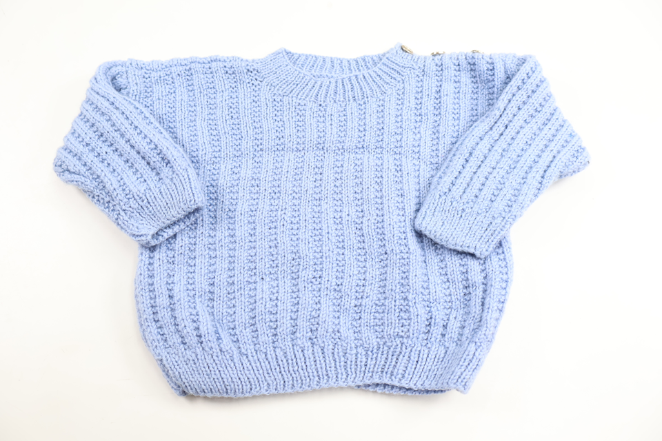 Knitted sweater from Hemstickat - Size 68 - Blue