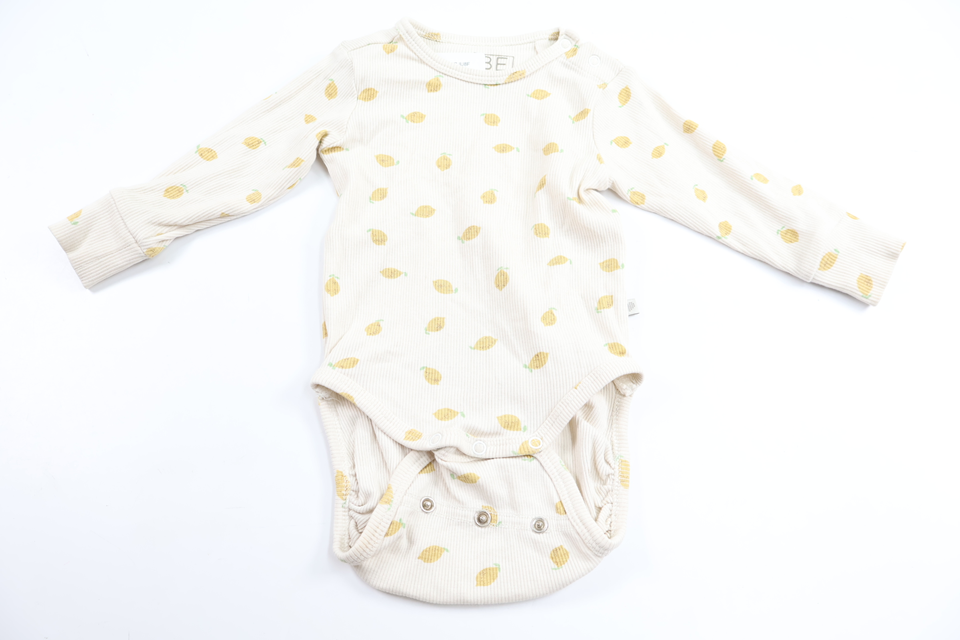 Ribbed lemon bodysuit from BEBE - Size 60 - Off-white
