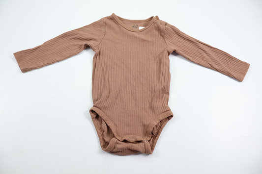 Ribbed bodysuit from H&M - Size 62/68 - Beige