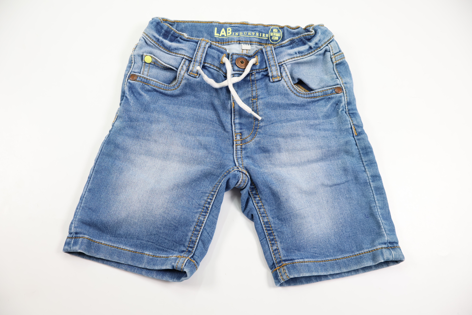 Denim shorts from Kappahl - Size 104 - Denim