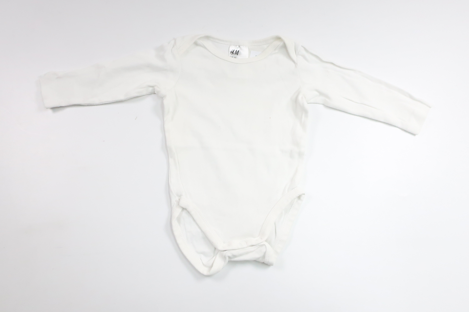 Body von H&MM - Größe 62 - Weiß