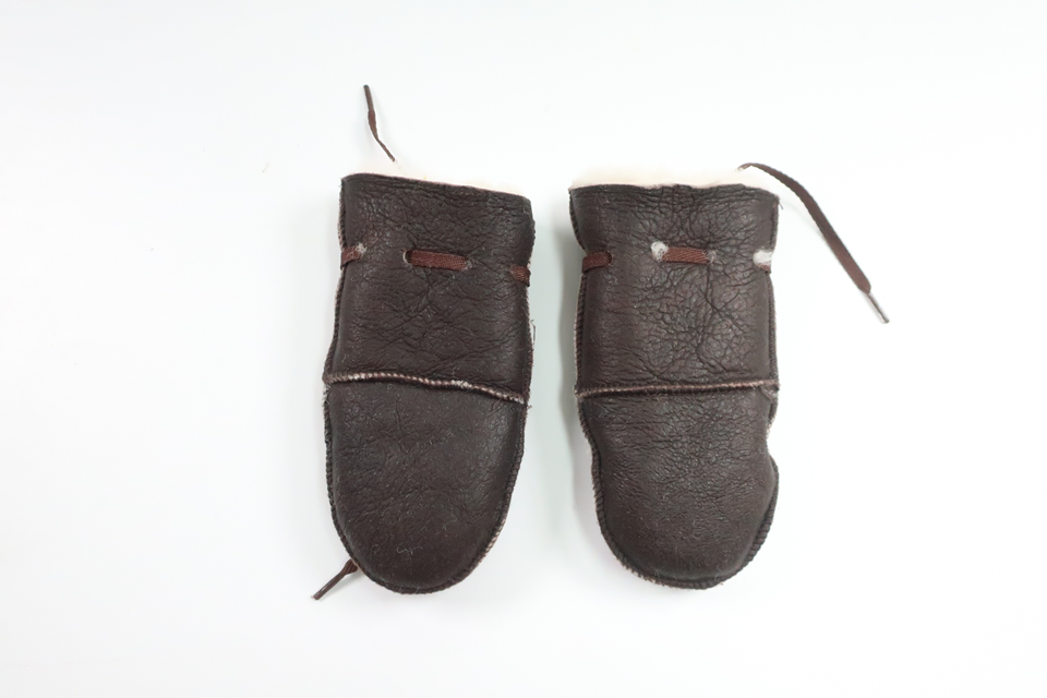 Gefütterte Fäustlinge (Hersteller unbekannt) – Größe 86/92 – Braun