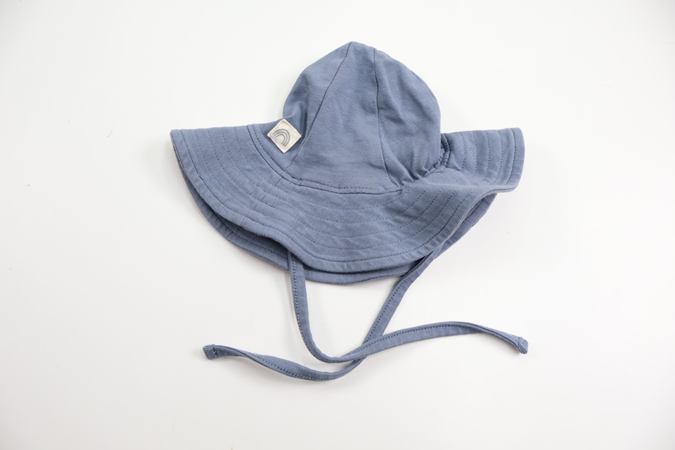 Soft sun hat from Lindex - Size 36/38 - Blue