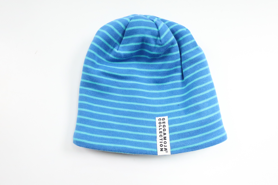 Gestreifte Mütze von Geggamoja – Größe 50/56 – Blau