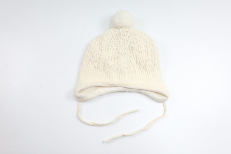 Fleecegefütterte Mütze mit Quaste von H&MM - Größe 86/92 - Cremeweiß