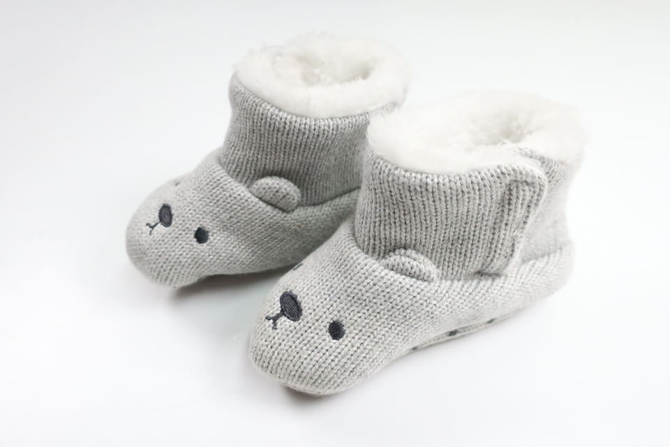 Fleecegefütterte Babyschuhe von Newbie – Größe 19/20 – Grau