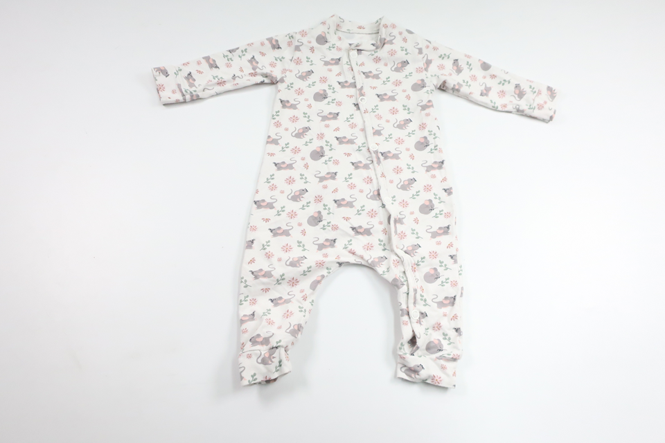 Pyjama mit Mäusemotiv (Hersteller unbekannt) – Größe 62/68 – Weiß
