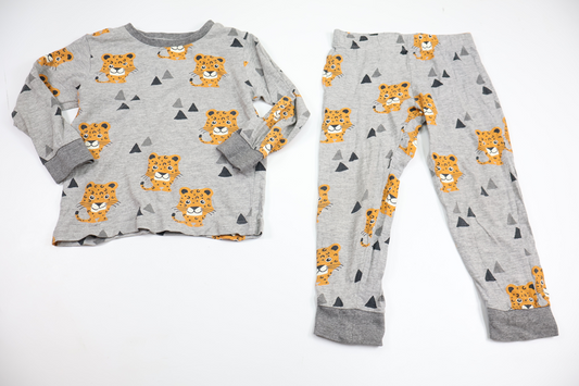 Two-piece pajamas from Kappahl - Size 98/104 - Gray