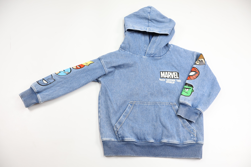 Marvel Hoodie from H&M - Size 98/104 - Denim