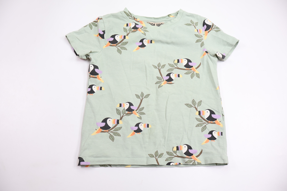 T-shirt från Wai Wai - Storlek 98/104 - Grön