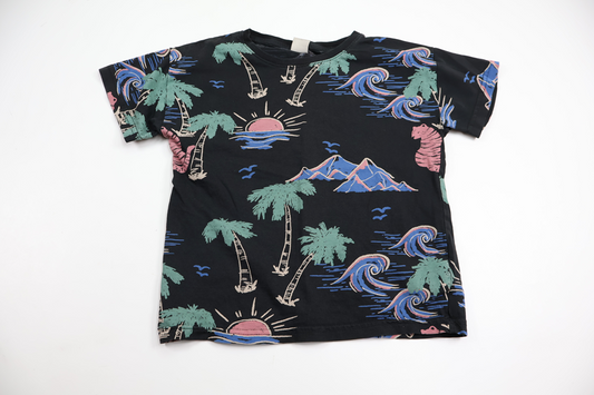 T-shirt från Lindex - Storlek 110/116 - Svart