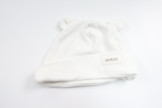 Mütze mit Ohren von Newbie – Größe 36/38 – Weiß