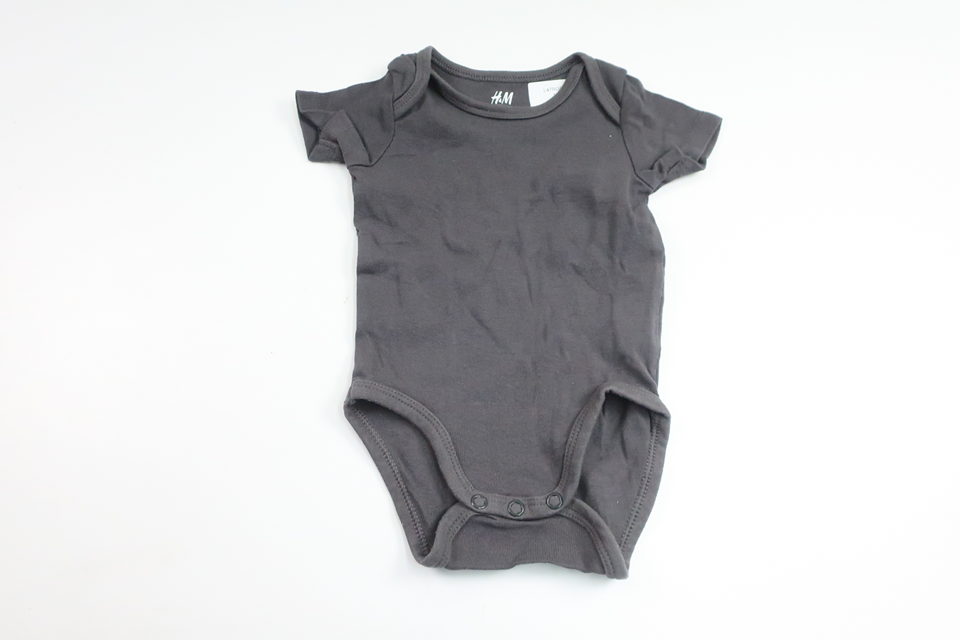 Bodysuit from H&M - Size 62 - Grey