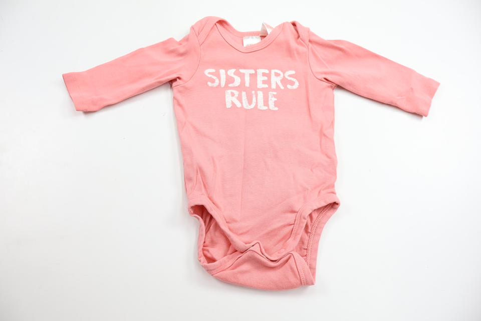 H&M "Sisters Rule" bodysuit - Size 56 - Pink