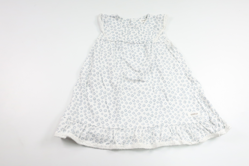 Geblümtes Kleid von Newbie – Größe 86 – Weiß