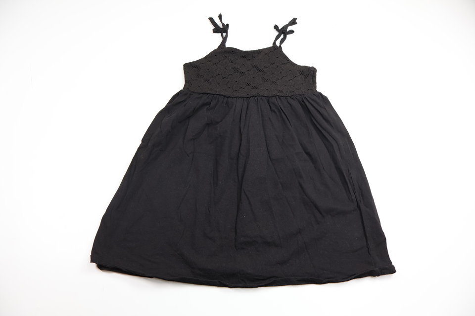 Klänning från H&M - Storlek 122/128 - Svart