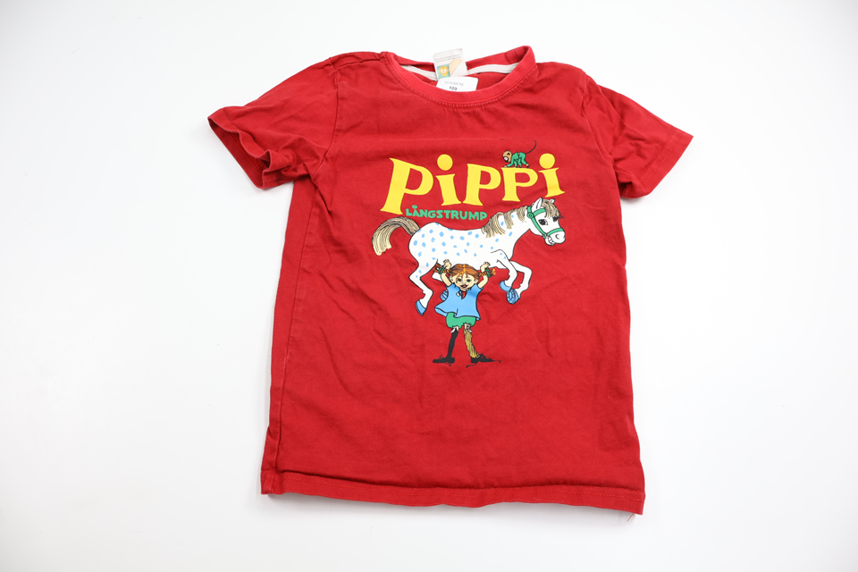 T-shirt med Pippi från Pippi Långstrump - Storlek 110/116 - Röd