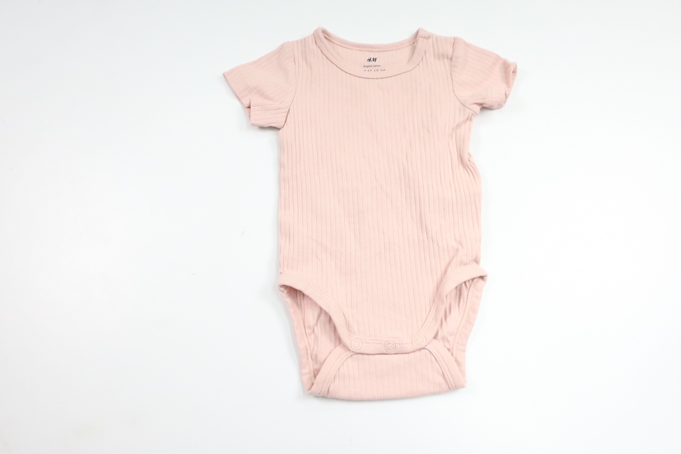 Ribbed bodysuit from H&amp;M - Size 62 - Pink
