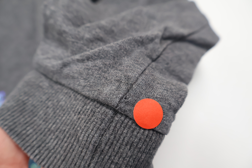 Sweatshirt med vändbara paljetter från Lindex - Storlek 116 - Grå