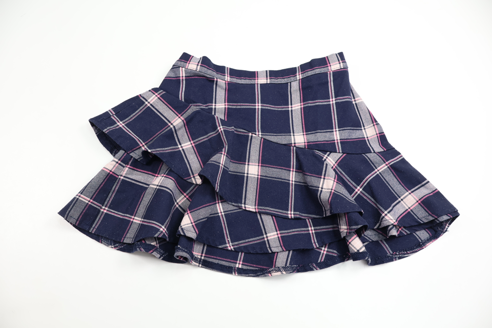 Rutig kjol från H&M - Storlek 110/116 - Marinblå