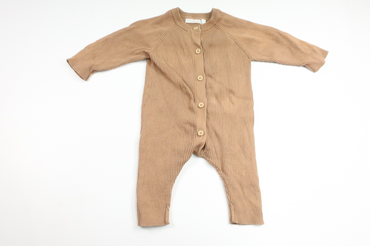 Gerippter Jumpsuit von Minimarket – Größe 62 – Beige