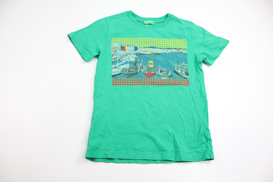 T-shirt från United Colors of Benetton - Storlek 120 - Grön