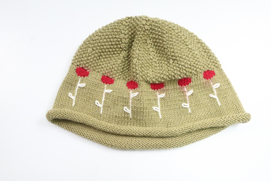 Stickad mössa från Hemstickat - Storlek 98/104 - Grön