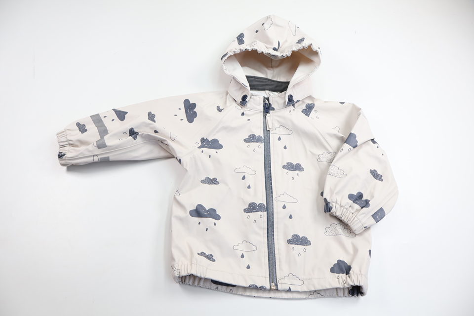 Regnjacka från H&M - Storlek 92 - Benvit