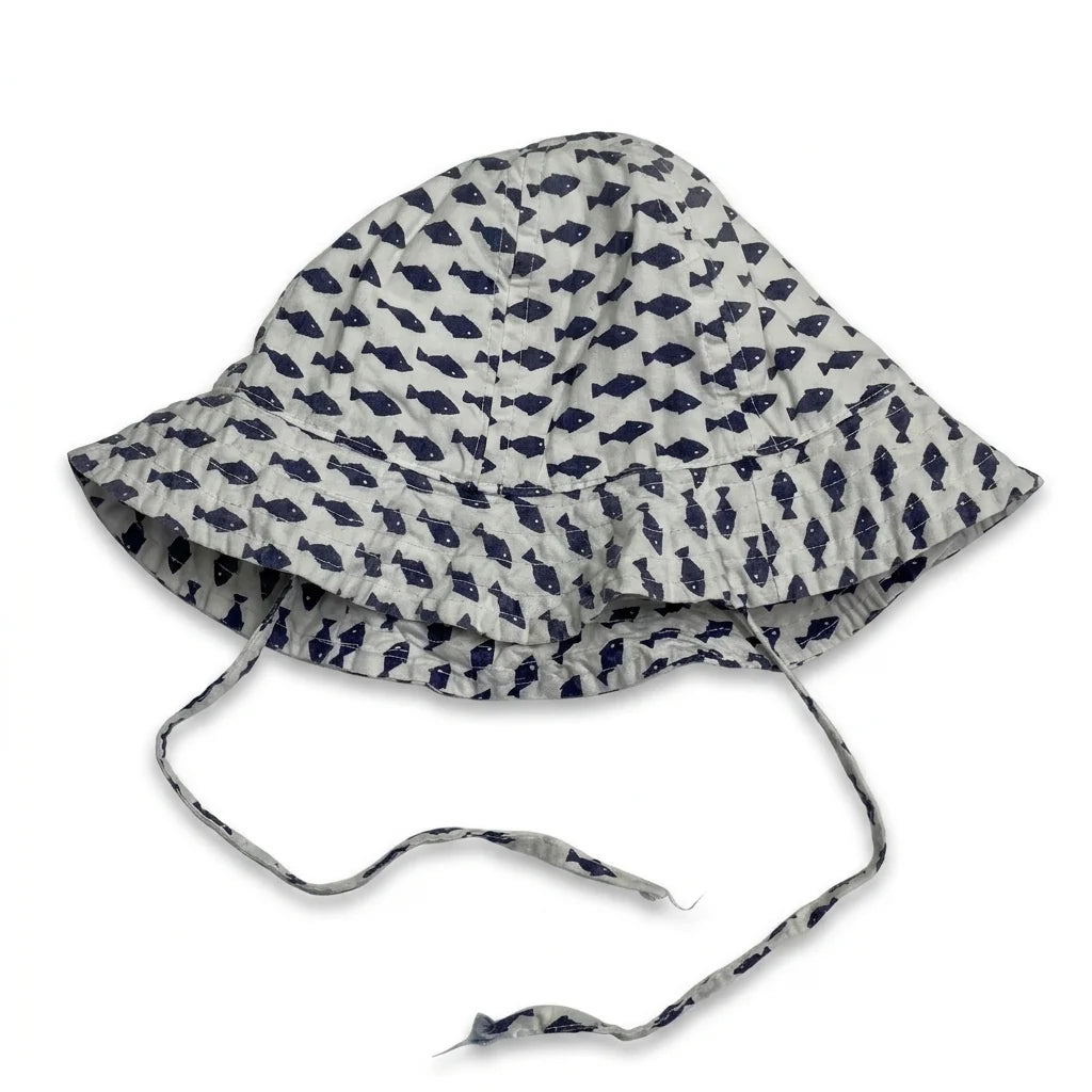 Animal print sun hat from Lindex - Size 42/44 - White